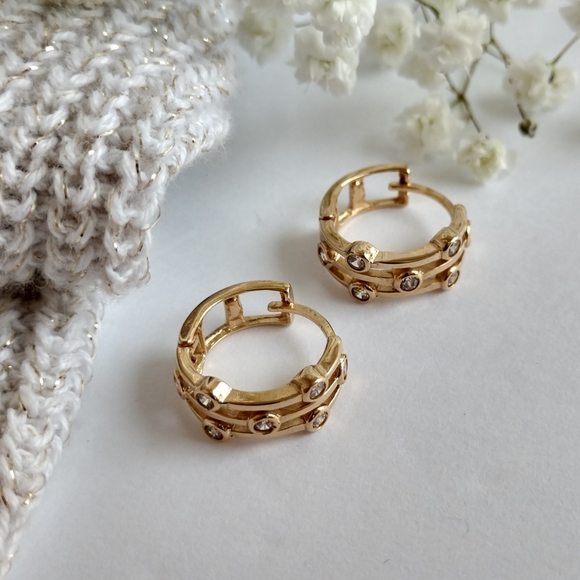 Cracco Jewelry Nwot Cracco Hoop Earrings Gold With Stones Poshmark